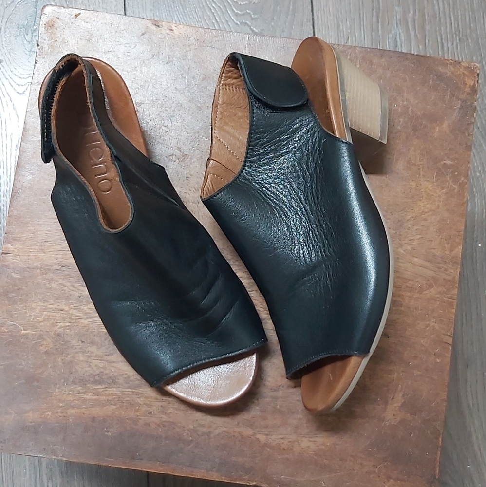 Bueno Black Leather Open-Toe Mules